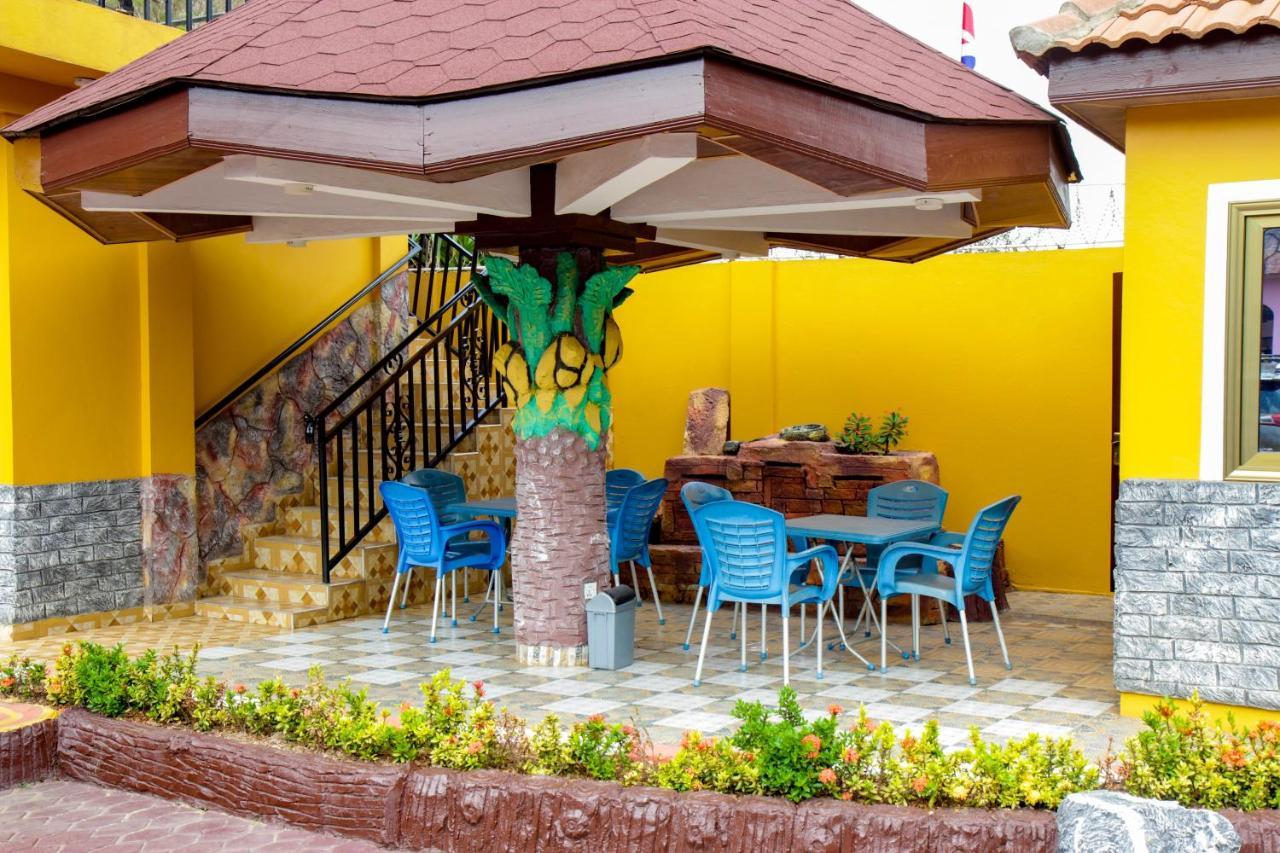 Hilton View Hotel Ogbodjo Экстерьер фото
