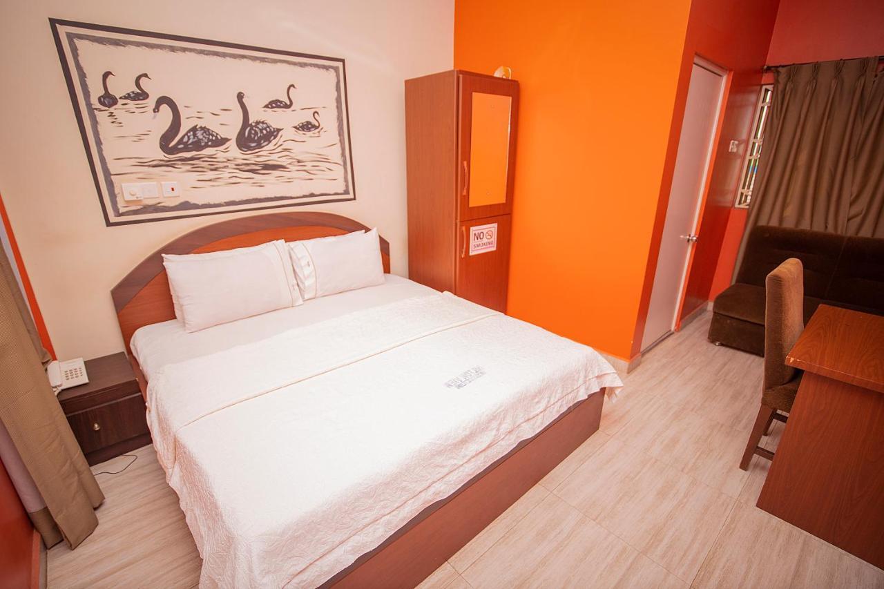 Hilton View Hotel Ogbodjo Экстерьер фото