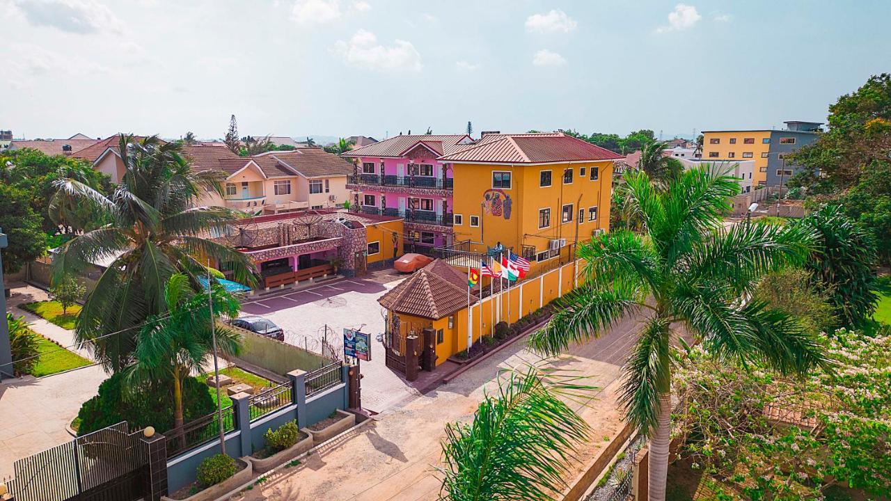 Hilton View Hotel Ogbodjo Экстерьер фото