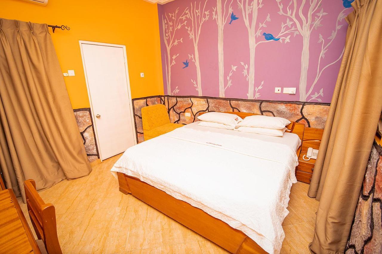 Hilton View Hotel Ogbodjo Экстерьер фото
