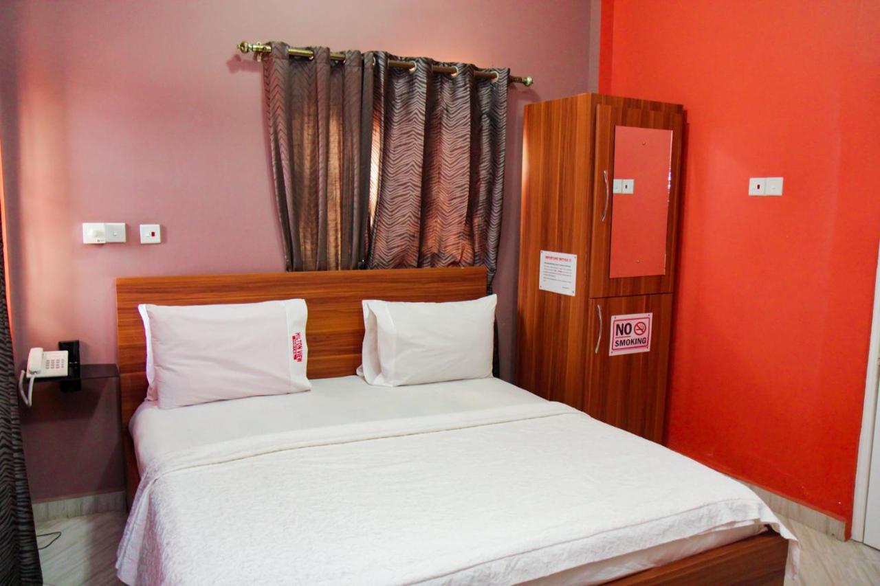 Hilton View Hotel Ogbodjo Экстерьер фото