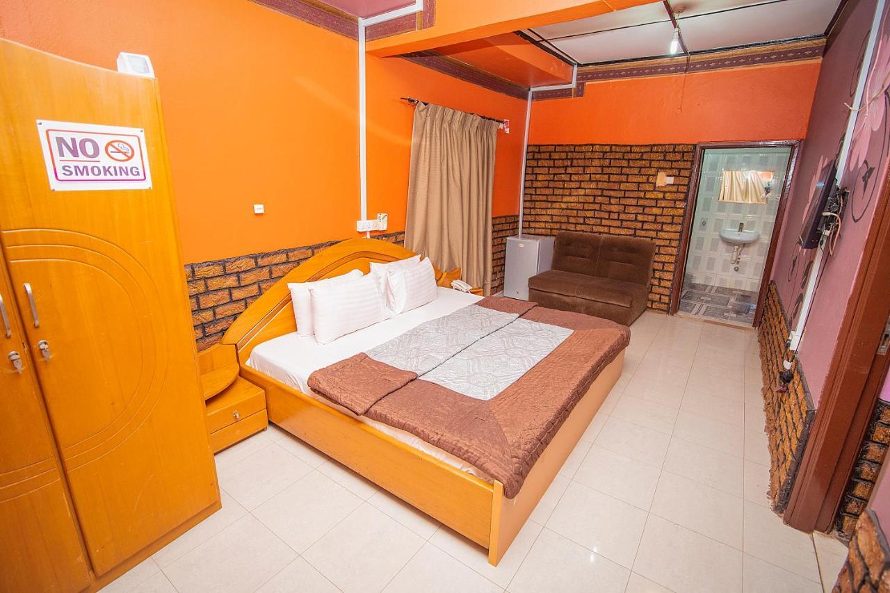 Hilton View Hotel Ogbodjo Экстерьер фото