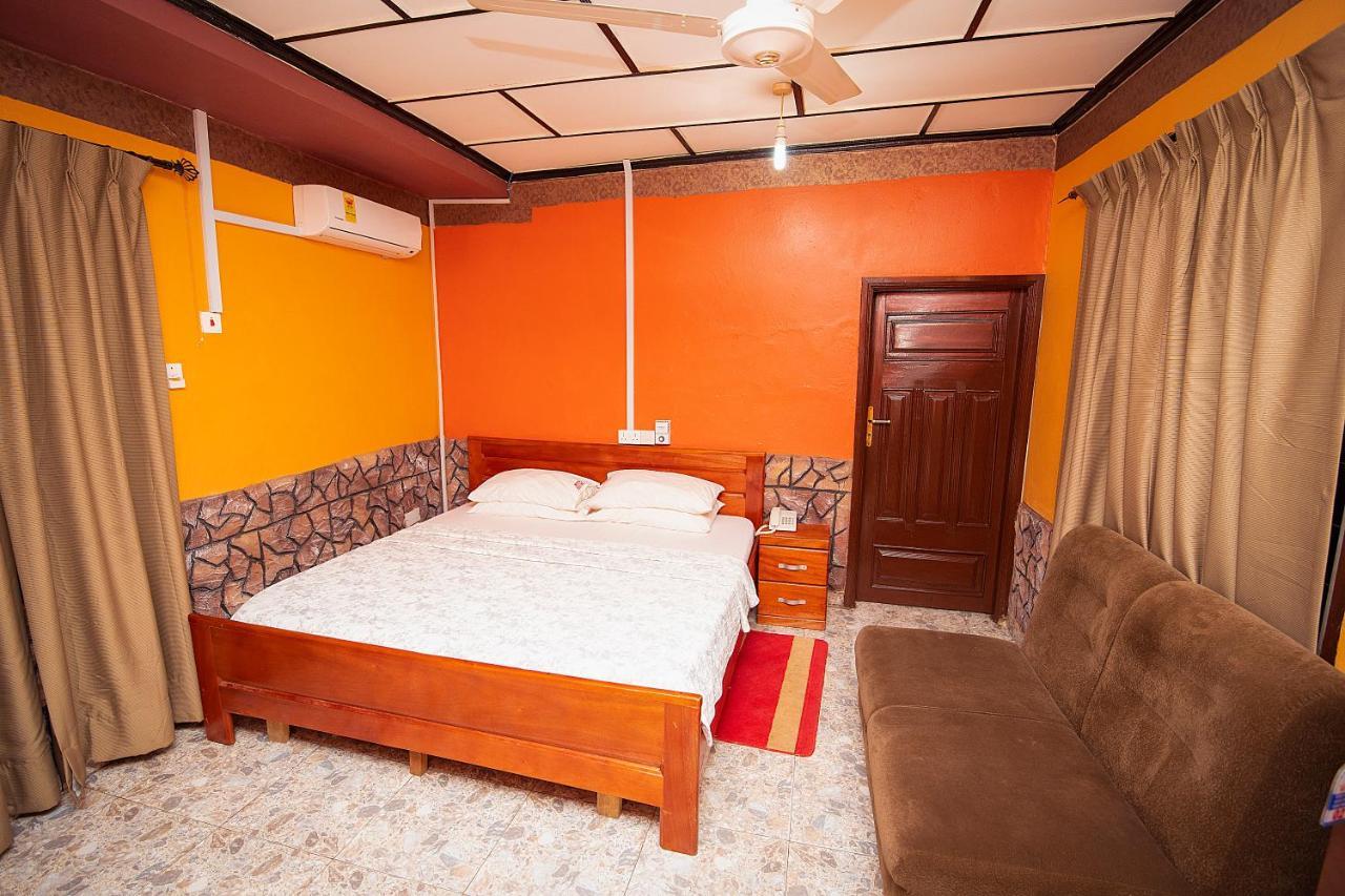Hilton View Hotel Ogbodjo Экстерьер фото