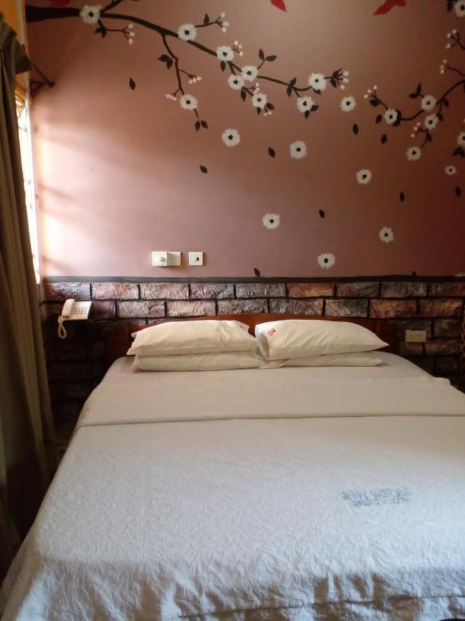 Hilton View Hotel Ogbodjo Экстерьер фото